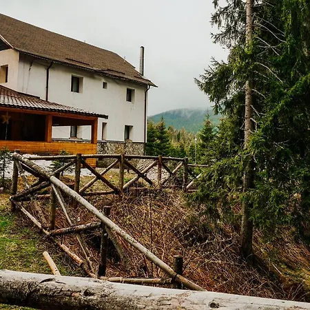 Laptici - Statiunea Pestera-padina, Bucegi Lodge *