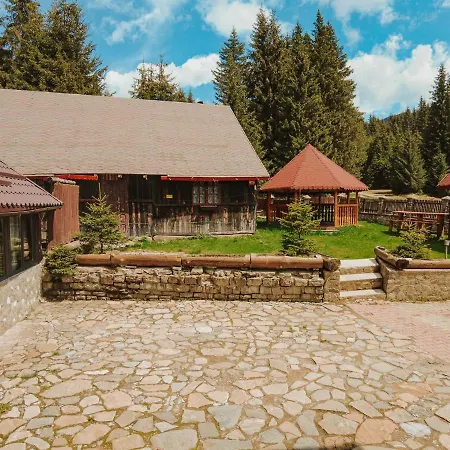Laptici - Statiunea Pestera-padina, Bucegi *