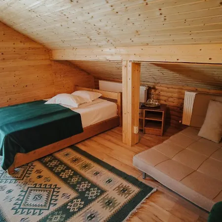 Laptici - Statiunea Pestera-padina, Bucegi Lodge Sinaia