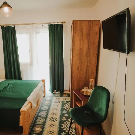 Laptici - Statiunea Pestera-padina, Bucegi